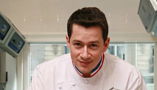 Nicolas at work hd